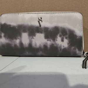 Vera Wang Black and White Tie-Dye Wallet